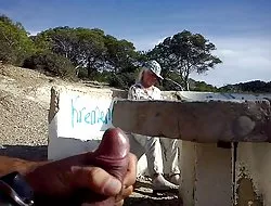 En lo profundo de los agujeros de Leonie-pur.