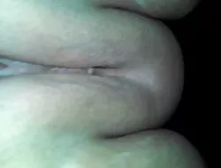 Dos amigas gordas estropean sus agujeros de mierda